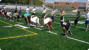 Immagine di una seduta di preparaziopne atletica sportiva per squadre